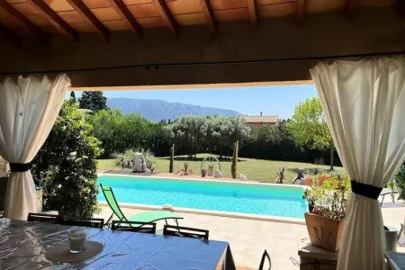 84a -  mas D'elise , Magnifique Villa Avec Piscine Au C&oelig;ur Du Luberon, Maisons & Villas pour 10 Personnes - Photo 42
