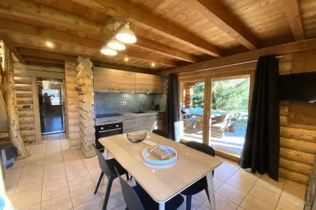L'OURS BLANC Chalet en rondins, Chalet à La Bresse avec Vue sur Montagne - Photo 3