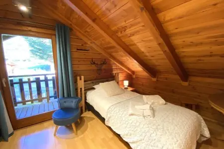 LE RENNE  Chalet en bois au calme avec SPA Jacuzzi, Chalet à La Bresse avec Vue sur Montagnes - Photo 17