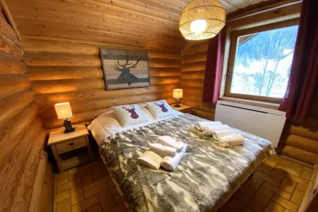 LE GRAND CERF  Chalet en rondins avec SPA Jacuzzi, Chalet à La Bresse avec Spa & Vue Montagne - Photo 5