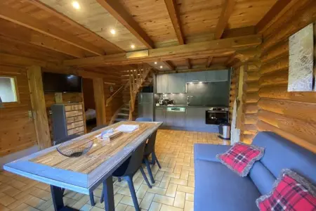 LE GRAND CERF  Chalet en rondins avec SPA Jacuzzi, Chalet à La Bresse avec Spa & Vue Montagne - Photo 8