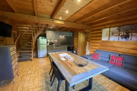 LE GRAND CERF  Chalet en rondins avec SPA Jacuzzi, Chalet à La Bresse avec Spa & Vue Montagne - Photo 11