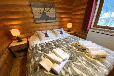 LE GRAND CERF  Chalet en rondins avec SPA Jacuzzi, Chalet à La Bresse avec Spa & Vue Montagne - Photo 14