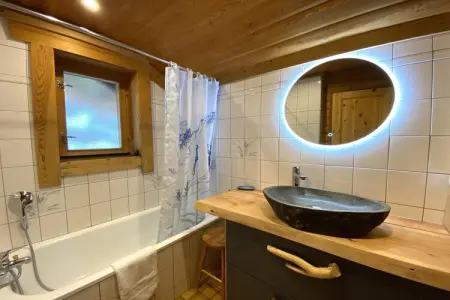 LE GRAND CERF  Chalet en rondins avec SPA Jacuzzi, Chalet à La Bresse avec Spa & Vue Montagne - Photo 19
