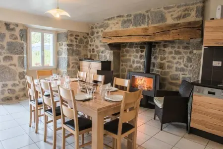 Gîte de France Gîtes de france 3 épis 8 personnes à malbouzon 3 épis, G√Æte de France 8 personnes - Photo 1