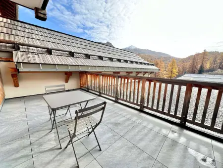 Appartement T2 Spacieux avec Terrasse, Ski et Parking - Photo 7