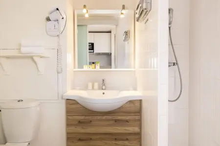 Résidence Lou Paradou ***, Studio Confort 2 Personnes vue jardin - Photo 26