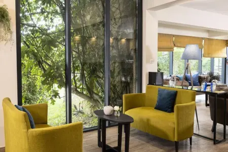Résidence Lou Paradou ***, Studio Sup√©rieur 2 Personnes vue jardin - Photo 8