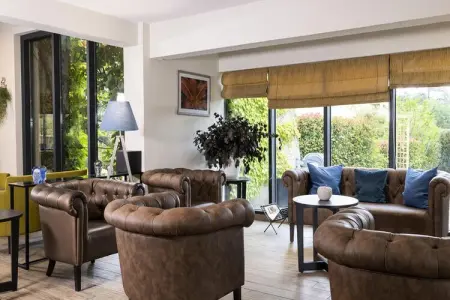 Résidence Lou Paradou ***, Studio Sup√©rieur 2 Personnes vue jardin - Photo 14