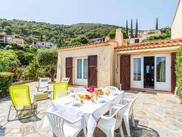 Domaine des Collieres, Huisje 5 personen in Cavalaire FR8430.190.7