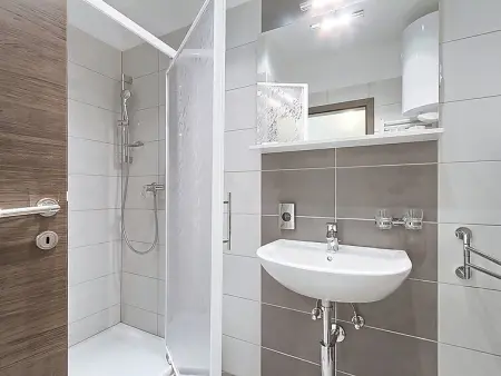 Old School House, Villa 22 personnes à Tinjan - Photo 19