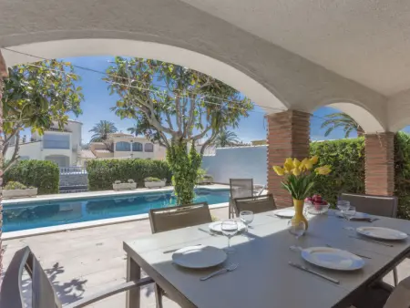 Maison individuelle Falconera 33b, dans quartier résidentiel à 600m de la plage - Photo 1