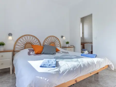 Villa Montgri 322, lumineuse avec piscine et jardin arboré - Photo 7