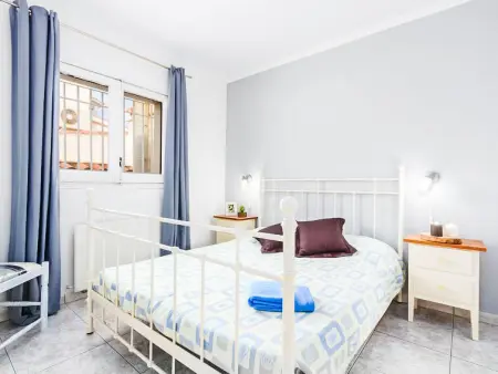 Villa Montgri 322, lumineuse avec piscine et jardin arboré - Photo 9