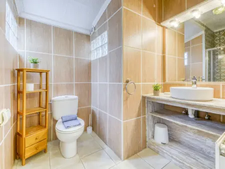 Maison Chaviocoto, constituée de 2 appartements, proche du centre d’Empuriabrava - Photo 12