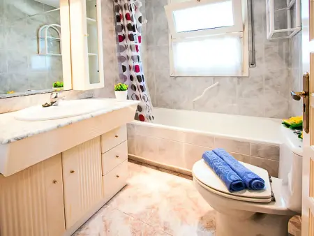 Maison Requesens canal, lumineuse avec superbe vue au bord de l’eau - Photo 9