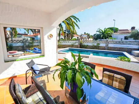 Casa d'Ibis, jolie petite maison de vacances avec sa piscine privée et ses Palmiers - Photo 10