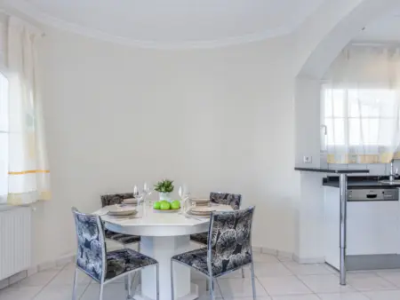 Charmante maison Francoli 18A, claire et ensoleillée avec piscine privée - Photo 10