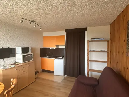 Studio au pied des pistes avec balcon et parking gratuit - Photo 4