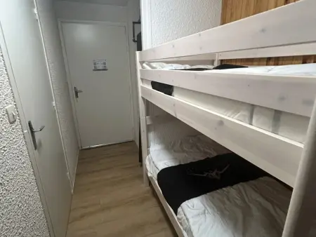 Studio au pied des pistes avec balcon et parking gratuit - Photo 8