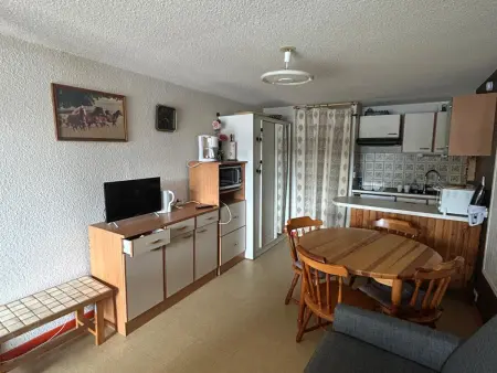 Studio cabine 4 pers, centre station, WIFI, Appartement 4 personnes à Besse et Saint Anastaise Super Besse - Photo 1