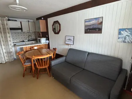 Studio cabine 4 pers, centre station, WIFI, Appartement 4 personnes à Besse et Saint Anastaise Super Besse - Photo 2