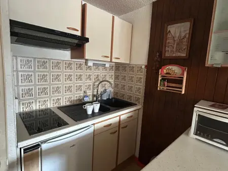 Studio cabine 4 pers, centre station, WIFI, Appartement 4 personnes à Besse et Saint Anastaise Super Besse - Photo 5
