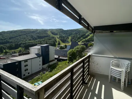 Appartement 2 pièces vue montagne, proche pistes et lac - Photo 12