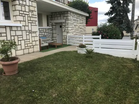T2 avec jardin, terrasse et Wifi à 1km des Thermes - Photo 9
