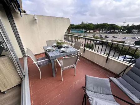 Appartement 2 pièces climatisé avec parking, terrasse - Port Camargue - Photo 1