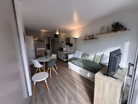 Appartement 2 pièces climatisé avec parking, terrasse - Port Camargue - Photo 7