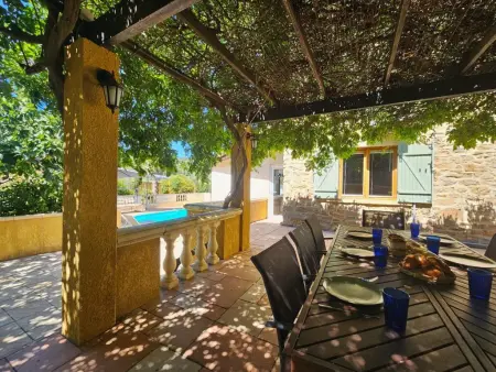 Belle Bize, Superbe villa avec piscine privée à Bize - Photo 6
