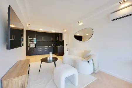 AB-14-MERLIN, Charmant apt avec clim et balcon -2BR-4P- Suresnes - Photo 2