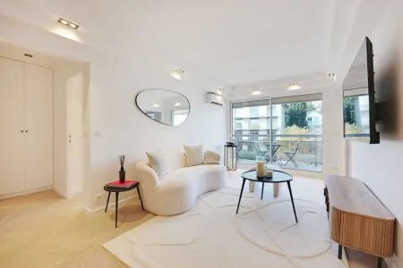 AB-14-MERLIN, Charmant apt avec clim et balcon -2BR-4P- Suresnes - Photo 4
