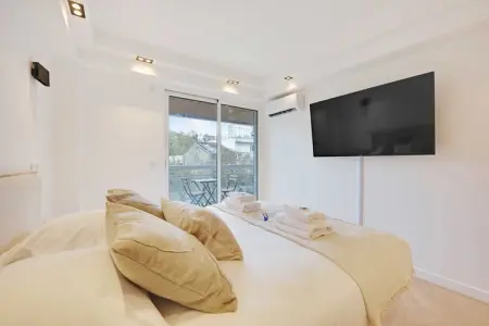 AB-14-MERLIN, Charmant apt avec clim et balcon -2BR-4P- Suresnes - Photo 7