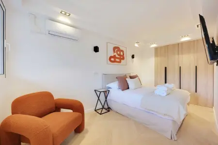 AB-14-MERLIN, Charmant apt avec clim et balcon -2BR-4P- Suresnes - Photo 10