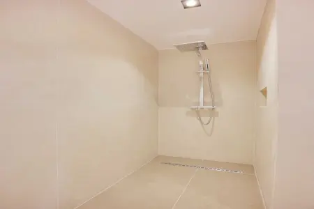 AB-14-MERLIN, Charmant apt avec clim et balcon -2BR-4P- Suresnes - Photo 12