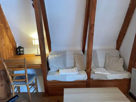 Chalet montagnard avec balcon, proche piste et centre - Photo 8