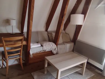 Chalet montagnard avec balcon, proche piste et centre - Photo 10