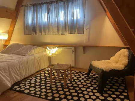 Chalet montagnard avec balcon, proche piste et centre - Photo 17