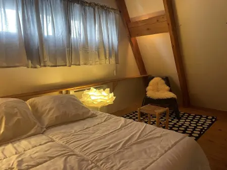 Chalet montagnard avec balcon, proche piste et centre - Photo 20