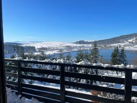 Chalet montagnard avec balcon, proche piste et centre - Photo 32