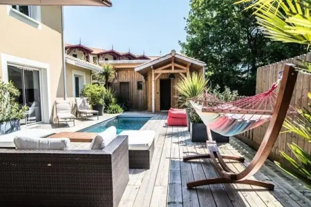 Villa Au Charme Familial Avec Belle Terrasse Et Piscine Chauff&eacute;e, Maisons & Villas pour 6 Personnes - Photo 4