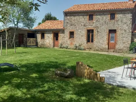 Grand gîte familial près du Puy du Fou, wifi, animaux admis, jardin - Photo 13