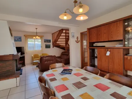 Charmante maison à Larmor Baden - 4 chambres, jardin, proche plages, animaux admis, WiFi - Photo 9