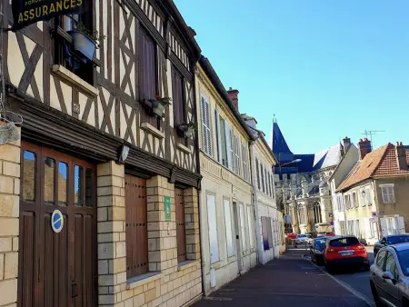 Auberge médiévale à Houdan avec jardin clos, animaux acceptés, WiFi et parking sécurisé - Photo 29