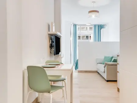 Studio lumineux proche plage Las Canteras, idéal télétravail - Photo 9