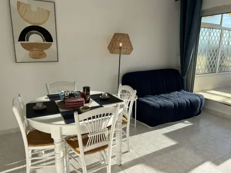 Appartement avec piscine et terrasse, proche plage, climatisé, garage à Fréjus - Photo 3