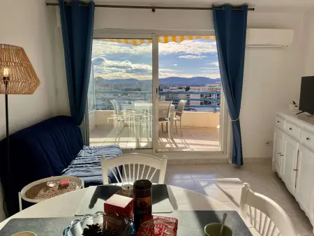 Appartement avec piscine et terrasse, proche plage, climatisé, garage à Fréjus - Photo 4