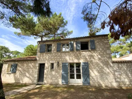 Villa Charentaise avec Piscine pour 12 dans Parc Résidentiel - Photo 1